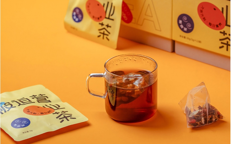 復(fù)古的茶葉包裝，它有整潔簡約的設(shè)計風(fēng)格